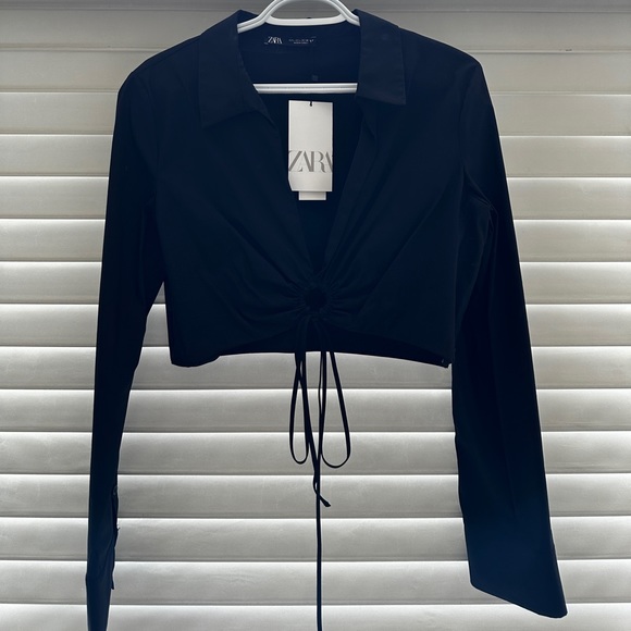 V neck collared cropped blouse - Picture 4 of 5